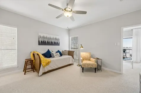 351 Lakeside Lane 201 Nassau Bay TX 77058