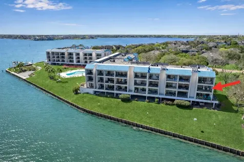 351 Lakeside Lane 201 Nassau Bay TX 77058