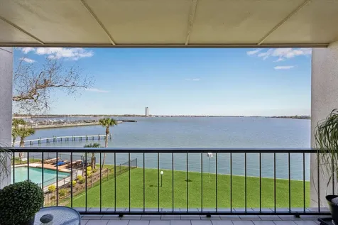 351 Lakeside Lane 201 Nassau Bay TX 77058
