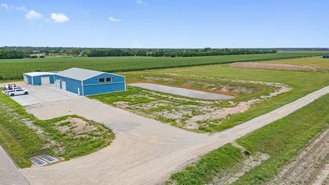 15002 Bj Dusek Road Wallis TX 77485