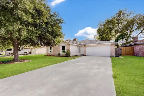 2315 Green Knoll Drive Houston TX 77067