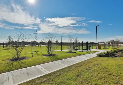 913 Brazos Trail Dayton TX 77535