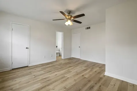 1701 Upland Drive 114 Houston TX 77043