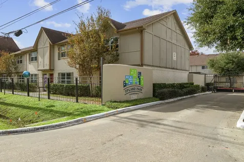1701 Upland Drive 114 Houston TX 77043