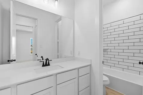 363 Covey Lane Sealy TX 77474