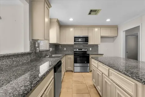 1506 Harbor View Circle Galveston TX 77550