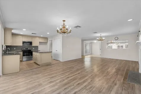 1506 Harbor View Circle Galveston TX 77550