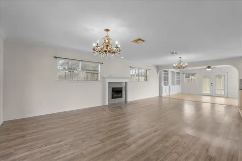 1506 Harbor View Circle Galveston TX 77550