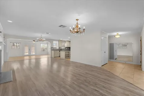 1506 Harbor View Circle Galveston TX 77550