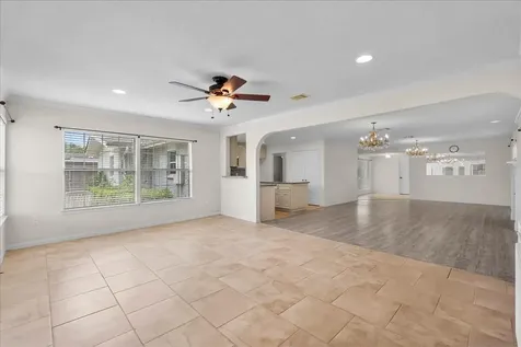 1506 Harbor View Circle Galveston TX 77550