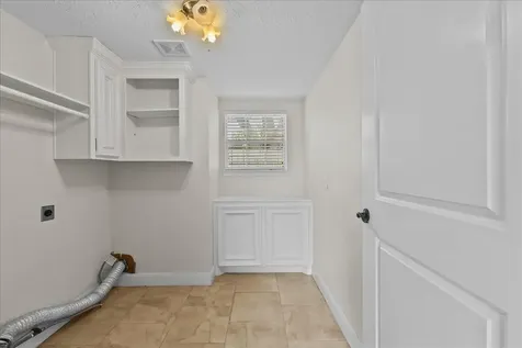 1506 Harbor View Circle Galveston TX 77550