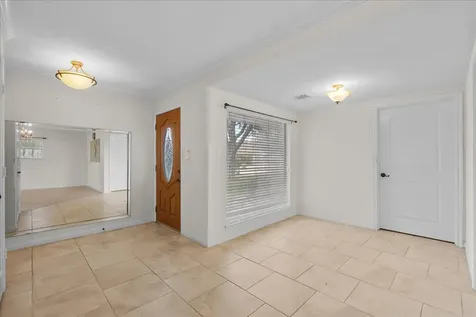 1506 Harbor View Circle Galveston TX 77550