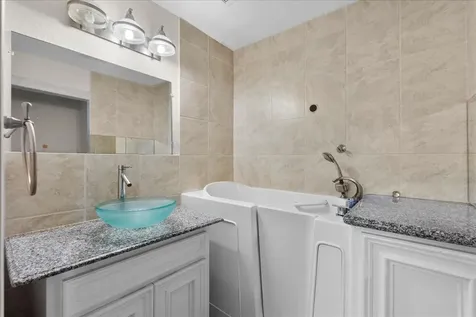 1506 Harbor View Circle Galveston TX 77550