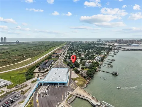 1506 Harbor View Circle Galveston TX 77550