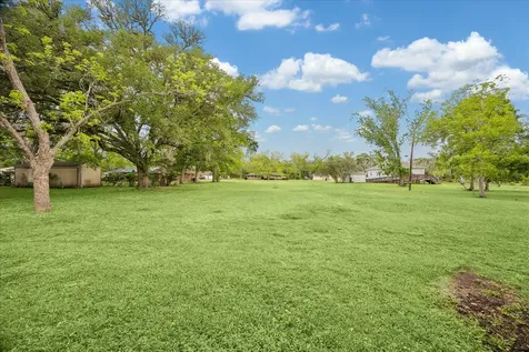 1107 Hallie Street Sweeny TX 77480