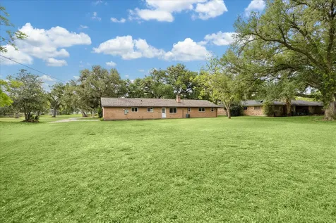 1107 Hallie Street Sweeny TX 77480