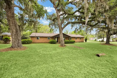 1107 Hallie Street Sweeny TX 77480