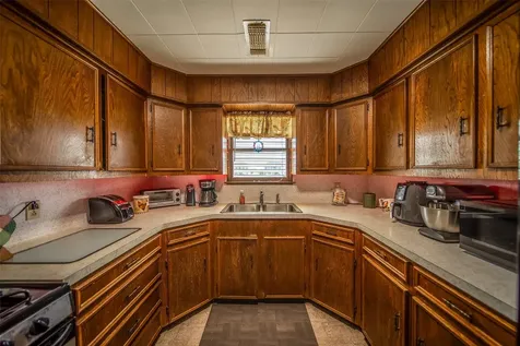 10411 Wern Road Galveston TX 77554