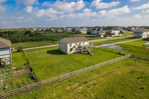10411 Wern Road Galveston TX 77554