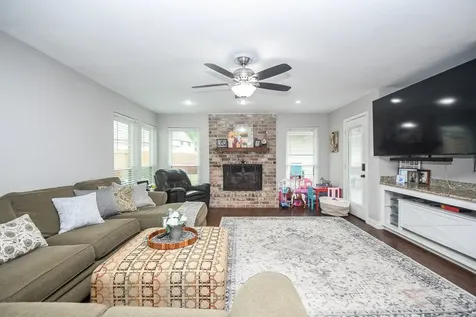 2107 Richmond Drive Richmond TX 77406