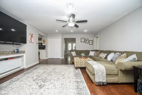 2107 Richmond Drive Richmond TX 77406