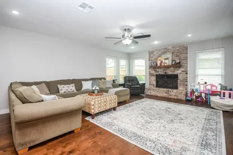 2107 Richmond Drive Richmond TX 77406