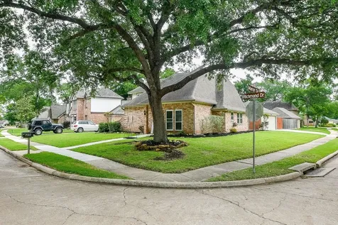 2107 Richmond Drive Richmond TX 77406