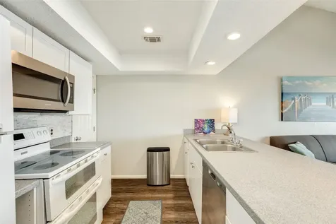 28 Dana Drive Galveston TX 77554