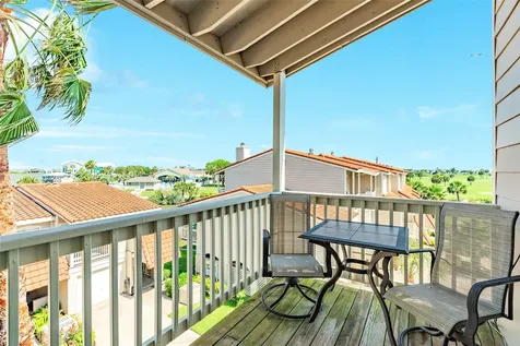 28 Dana Drive Galveston TX 77554