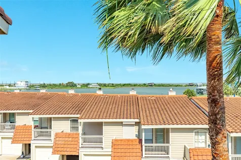 28 Dana Drive Galveston TX 77554