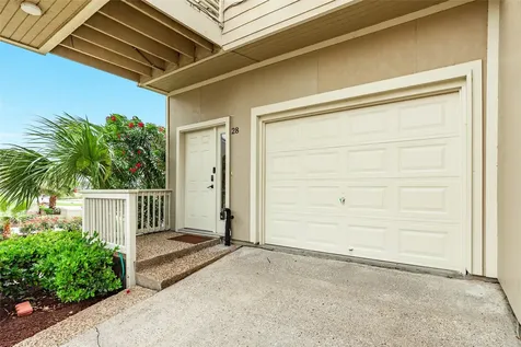 28 Dana Drive Galveston TX 77554