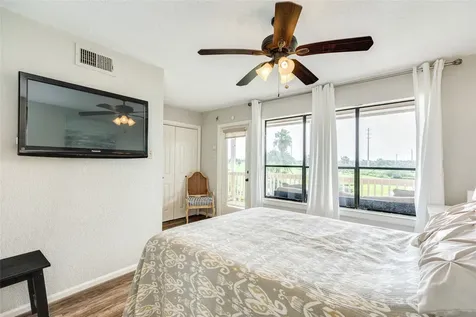 28 Dana Drive Galveston TX 77554