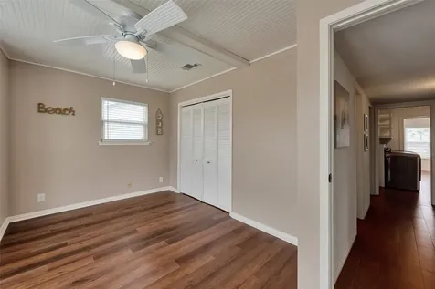 1302 Tiki Drive Tiki Island TX 77554