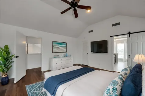 1302 Tiki Drive Tiki Island TX 77554