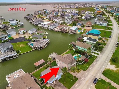 1302 Tiki Drive Tiki Island TX 77554