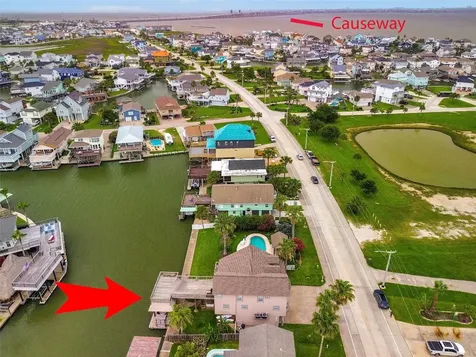 1302 Tiki Drive Tiki Island TX 77554