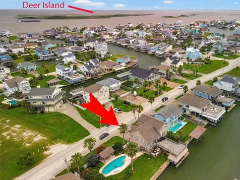 1302 Tiki Drive Tiki Island TX 77554