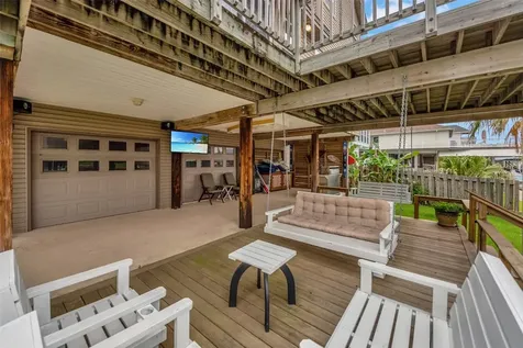 1302 Tiki Drive Tiki Island TX 77554