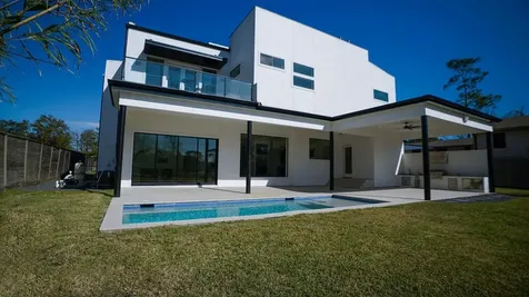 3308 N Macgregor Way Houston TX 77004