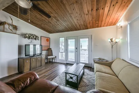 4035 Hardin Drive Galveston TX 77554