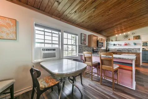 4035 Hardin Drive Galveston TX 77554