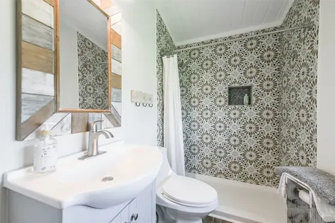 4035 Hardin Drive Galveston TX 77554