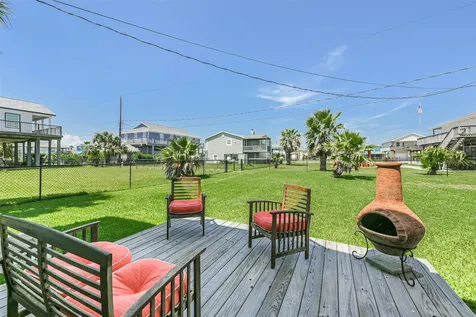 4035 Hardin Drive Galveston TX 77554