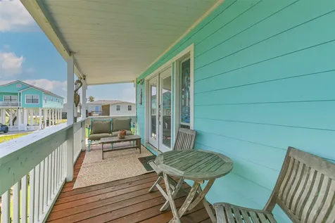 4035 Hardin Drive Galveston TX 77554