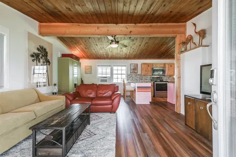 4035 Hardin Drive Galveston TX 77554