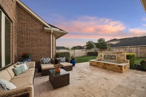 5514 Caspian Falls Lane Fulshear TX 77441