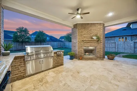 5514 Caspian Falls Lane Fulshear TX 77441