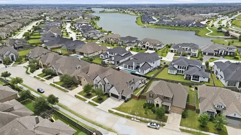 11219 Hillside Knoll Lane Cypress TX 77433