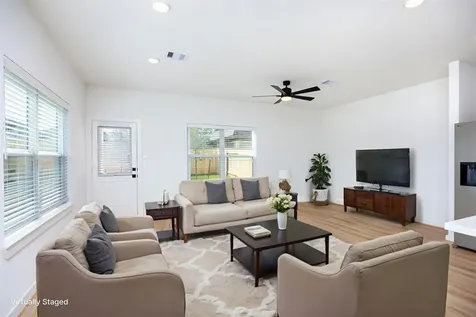 2001 Longmire Villas Court Conroe TX 77304