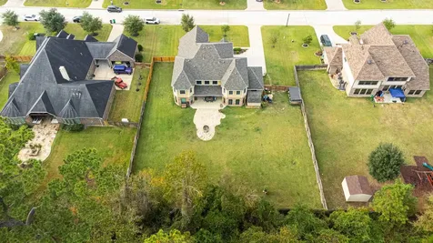 22618 Pineleigh Court Tomball TX 77375